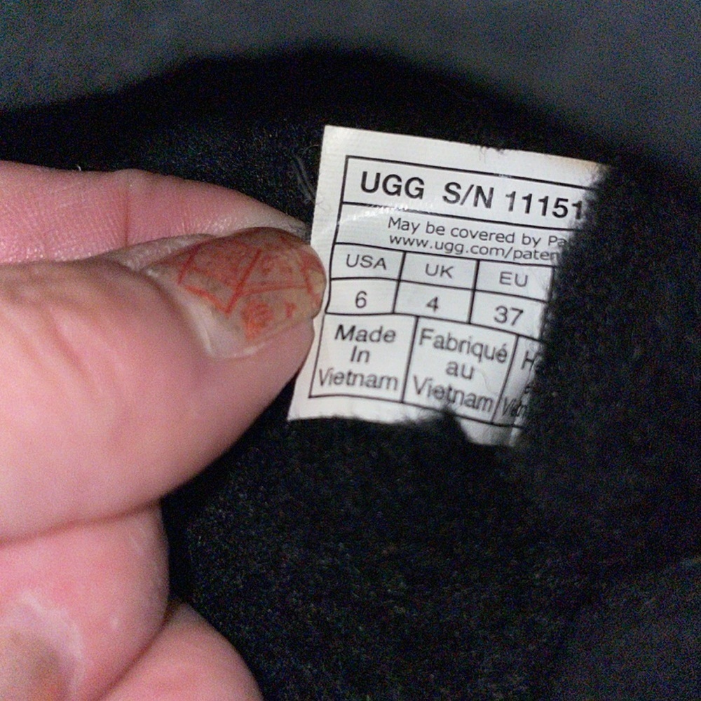 Ugg black slip on slippers - Picture 5 of 5